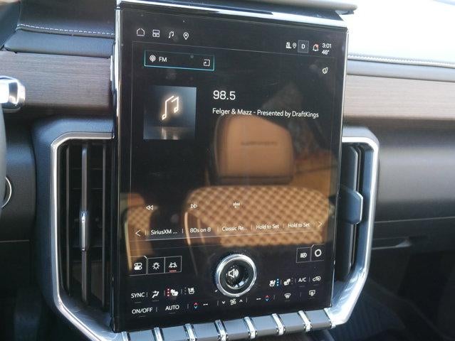 2024 GMC Acadia AWD Denali