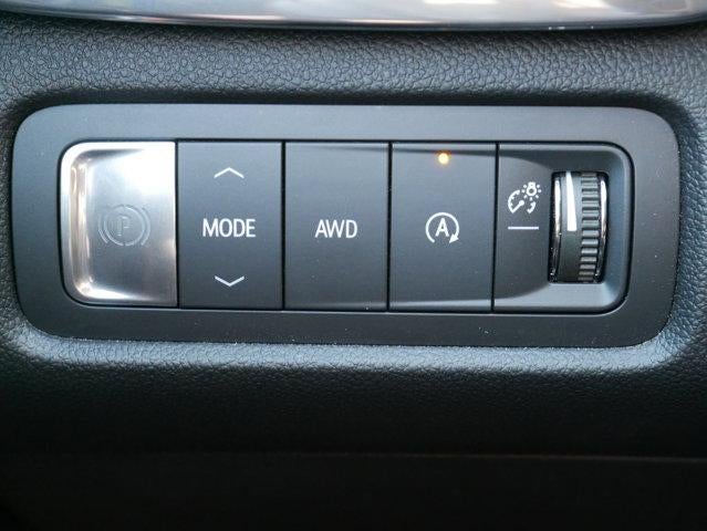 2024 GMC Acadia AWD Denali