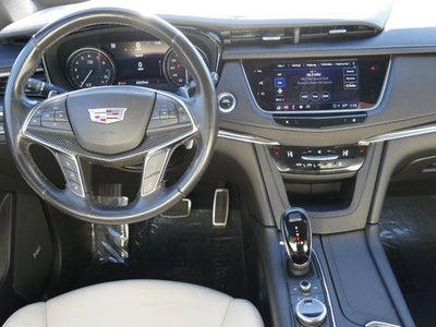 2022 Cadillac XT5 AWD Sport