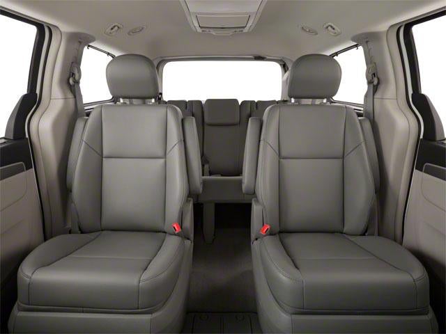 2011 Volkswagen Routan SE