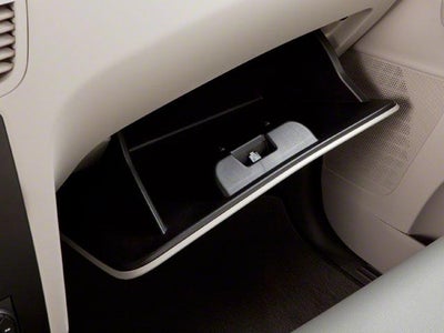 2011 Volkswagen Routan SE