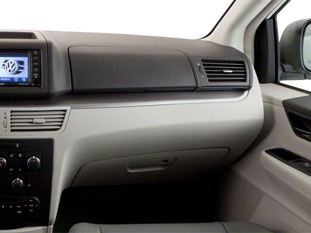 2011 Volkswagen Routan SE