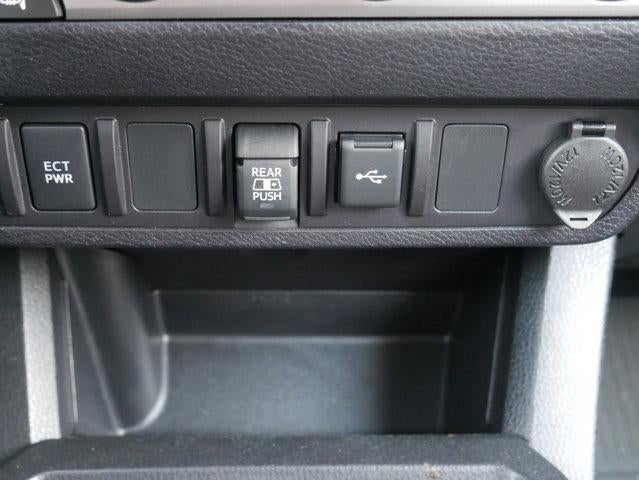 2022 Toyota Tacoma 4WD Base