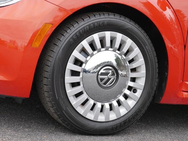 2016 Volkswagen Beetle Base