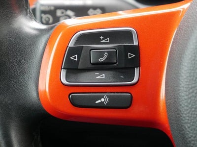 2016 Volkswagen Beetle Base