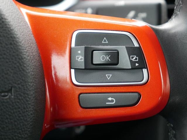 2016 Volkswagen Beetle Base