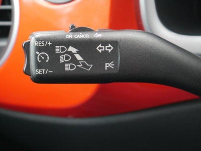2016 Volkswagen Beetle Base