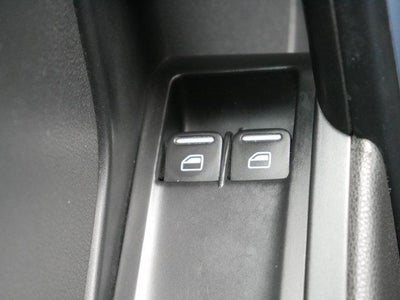 2016 Volkswagen Beetle Base