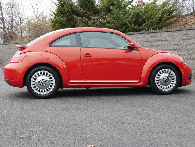 2016 Volkswagen Beetle Base