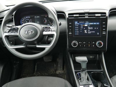 2024 Hyundai TUCSON SE