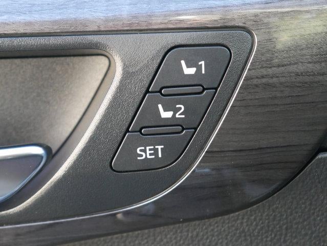 2021 Toyota Highlander Base