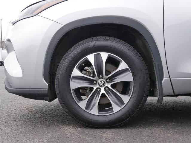 2024 Toyota Highlander Base