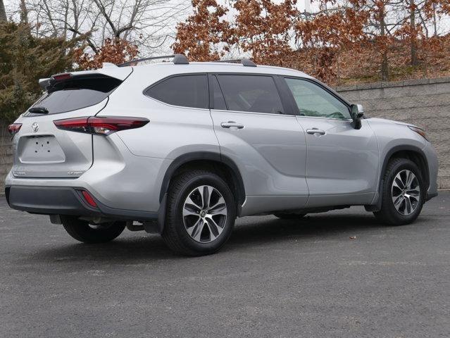 2024 Toyota Highlander Base