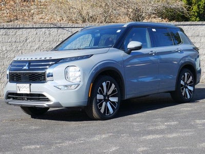 2025 Mitsubishi Outlander SEL
