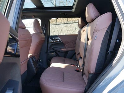 2025 Mitsubishi Outlander SEL