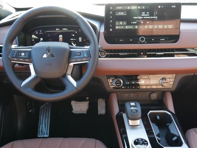2025 Mitsubishi Outlander SEL