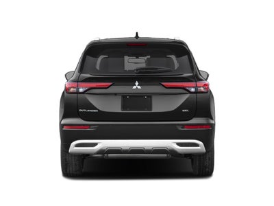 2022 Mitsubishi Outlander Base