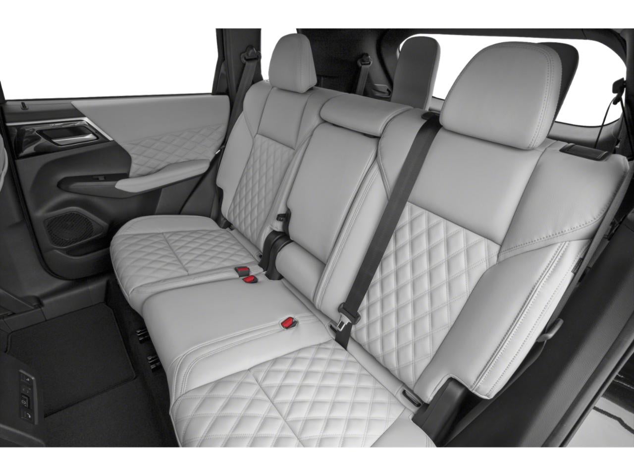2022 Mitsubishi Outlander Base