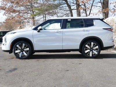 2026 Mitsubishi Outlander SE