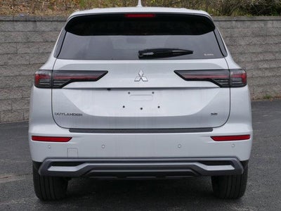 2026 Mitsubishi Outlander SE