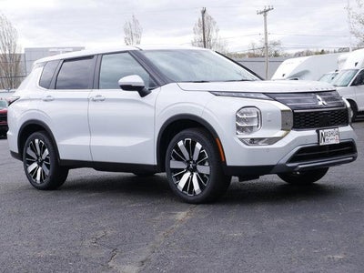 2026 Mitsubishi Outlander SE