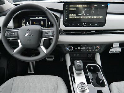 2025 Mitsubishi Outlander Platinum Edition