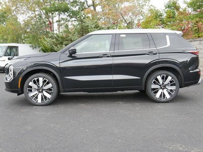 2025 Mitsubishi Outlander Platinum Edition