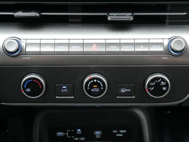 2025 Hyundai KONA SE