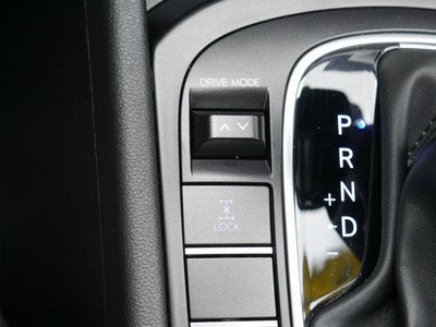 2025 Hyundai KONA SE