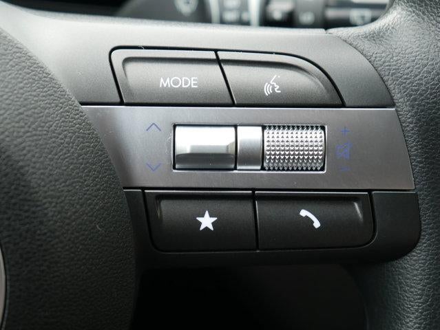 2025 Hyundai KONA SE