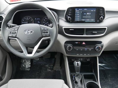 2019 Hyundai TUCSON SE