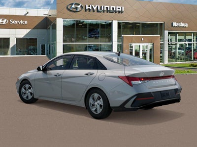 2025 Hyundai ELANTRA SE
