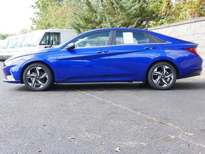 2023 Hyundai ELANTRA Limited