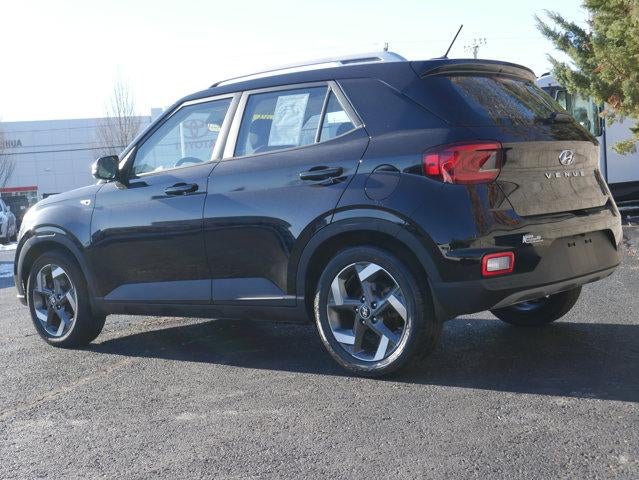 2023 Hyundai VENUE SEL