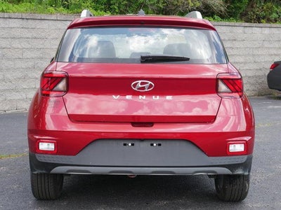 2025 Hyundai VENUE SEL