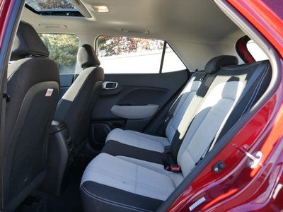 2024 Hyundai VENUE SEL