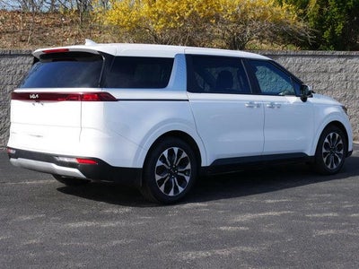 2024 Kia Carnival EX