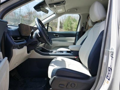 2025 Kia Carnival Hybrid EX