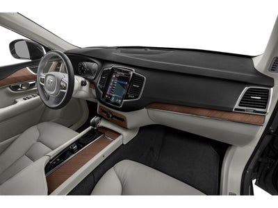 2022 Volvo XC90 Momentum