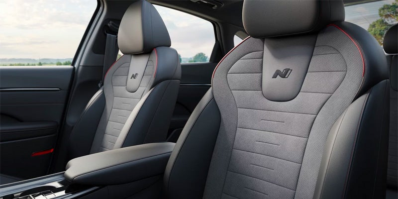 Seating comfort with seatbelt safety feature